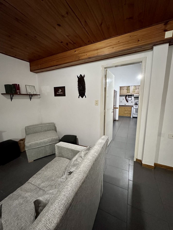 Venta dos casas en Block de dos y tres ambientes