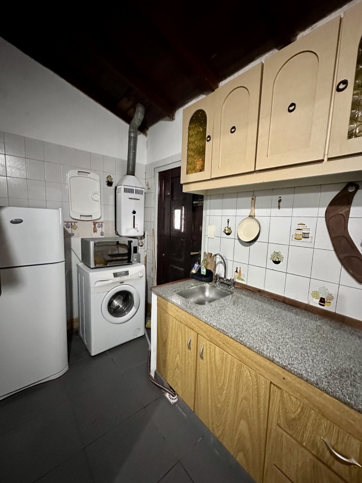 Venta dos casas en Block de dos y tres ambientes