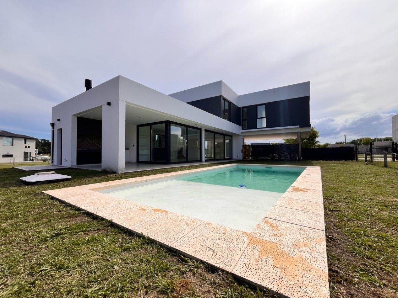 Casa Rumenco joven 