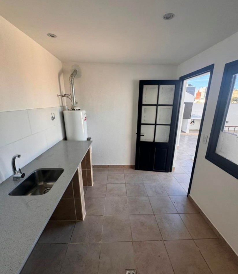 Casa tipo PH 3 ambientes San Jose 