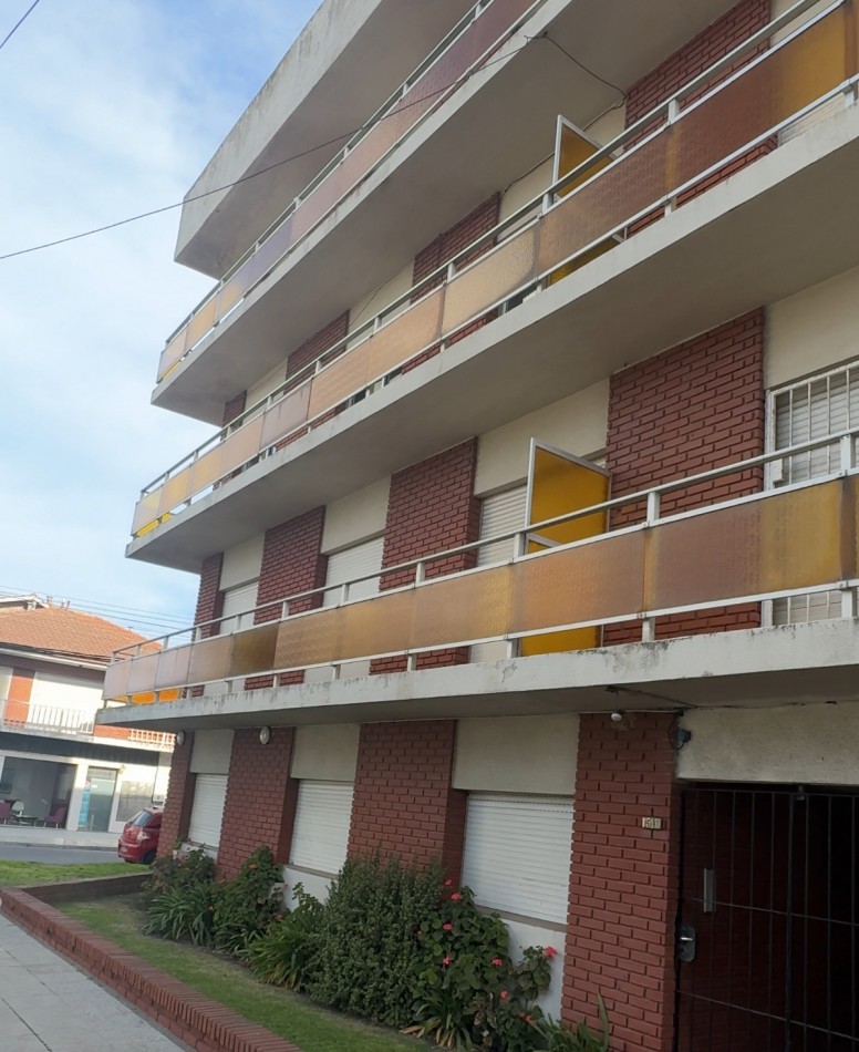 Departamento 4 ambientes con cochera