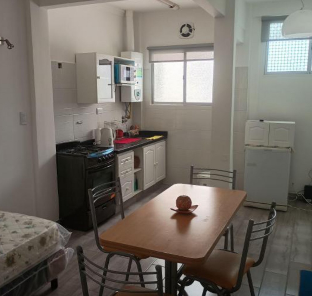 Departamento dos ambientes al frente 