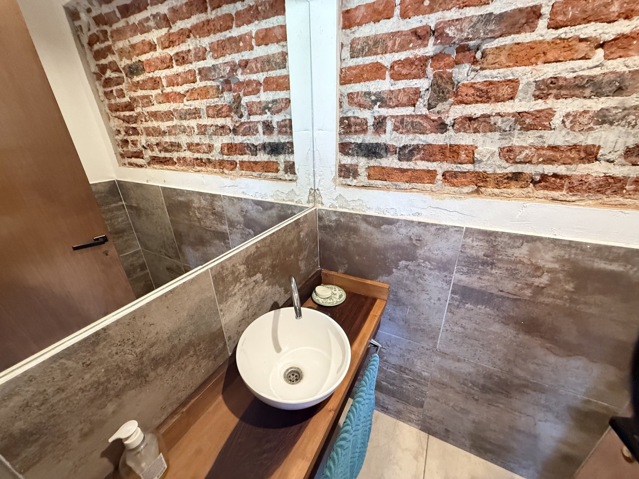 Casa en venta La Florida cinco ambientes 