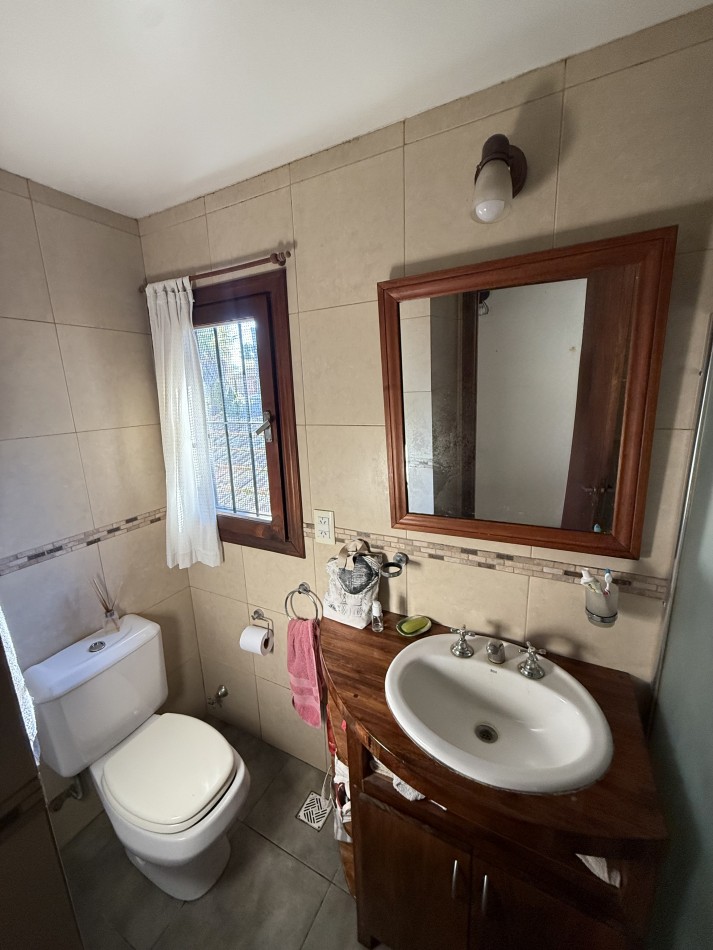 Casa en venta con gran lote y pileta 