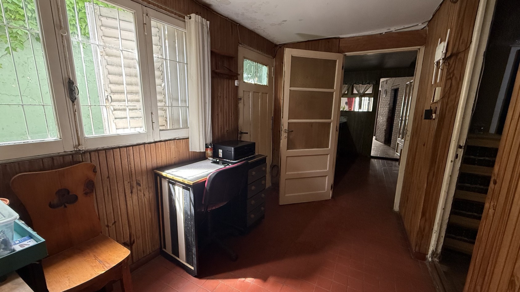 Casa de 4 ambientes a reciclar lote propio 