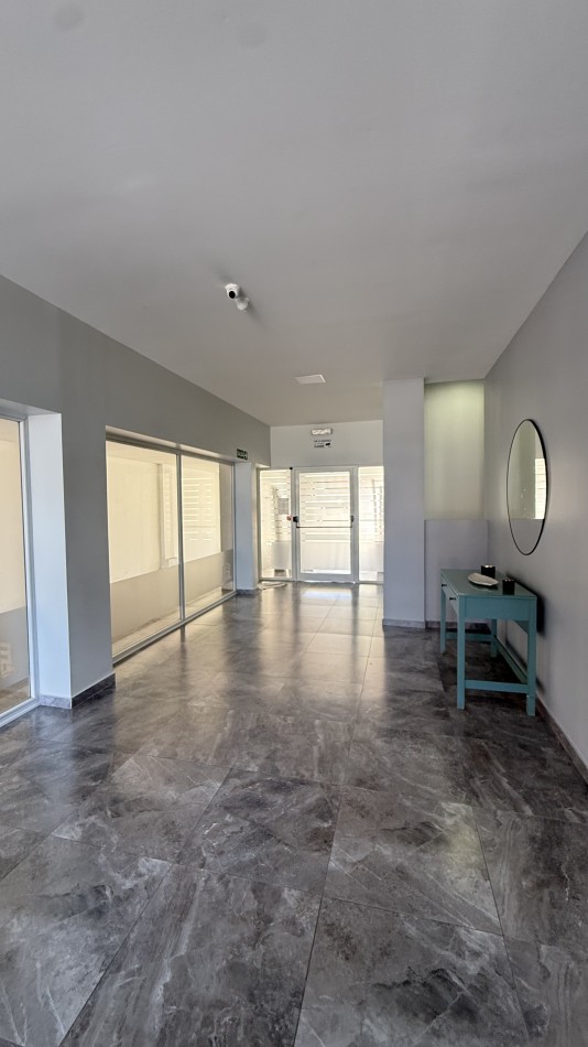 Departamento dos ambientes con cochera y quincha privado 