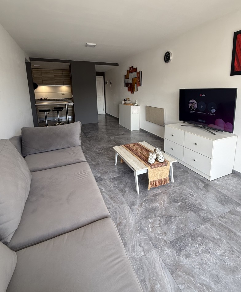 Departamento dos ambientes con cochera y quincha privado 