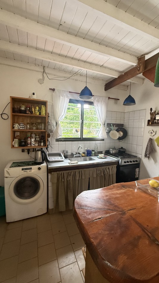 Casa en venta con pileta y parque 