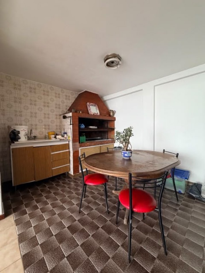 Casa 4 ambientes 