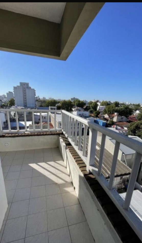 Departamento 4 ambientes con cochera 