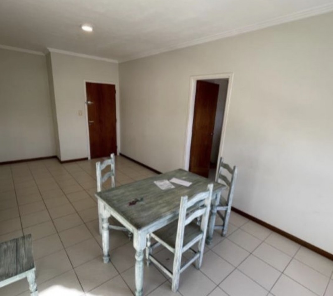Departamento 4 ambientes con cochera 