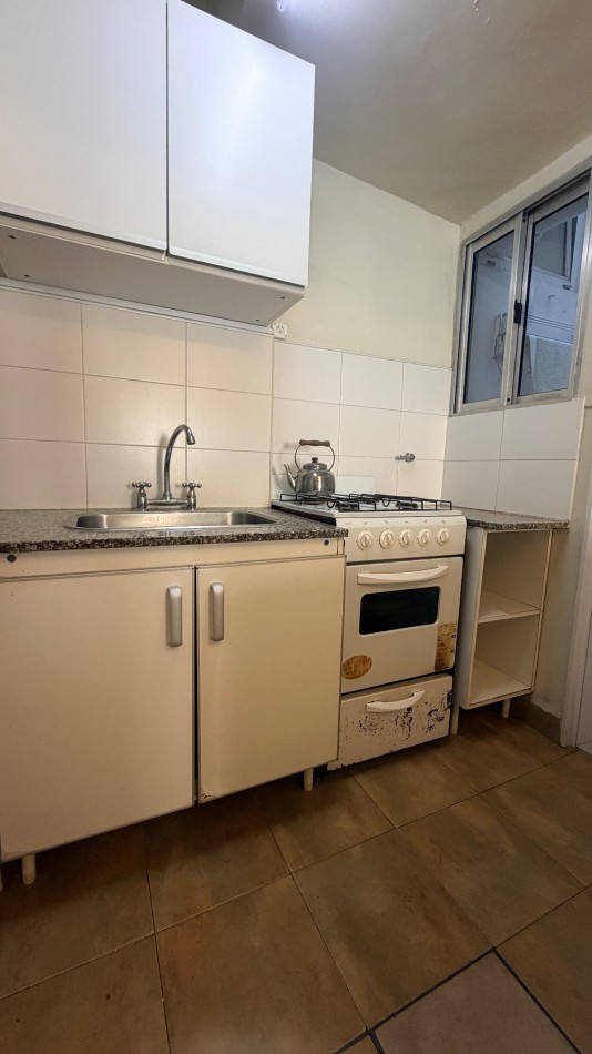 Departamento dos ambientes zona centro 
