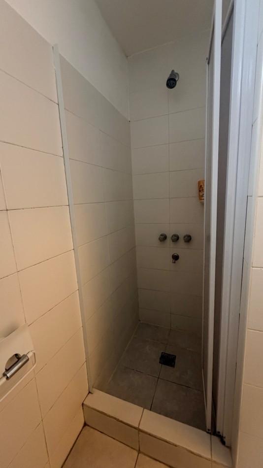 Departamento dos ambientes zona centro 