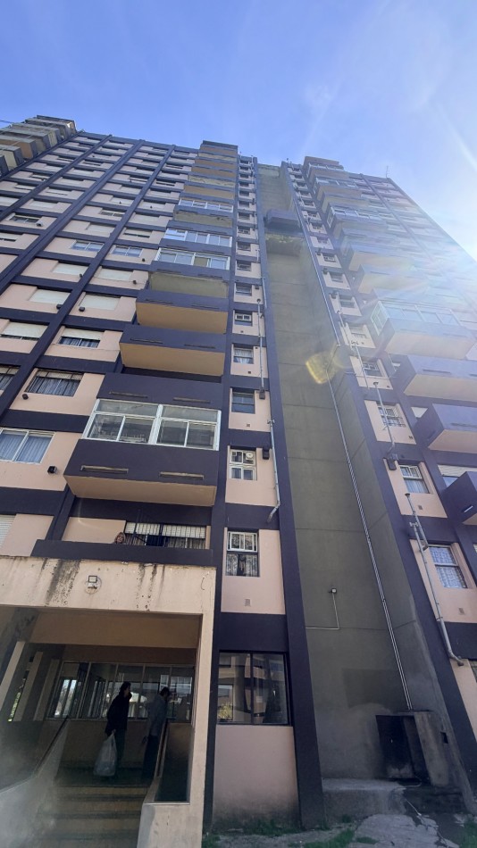 Alquiler departamento 3 ambientes a la calle vista abierta 