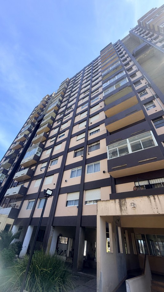 Alquiler departamento 3 ambientes a la calle vista abierta 