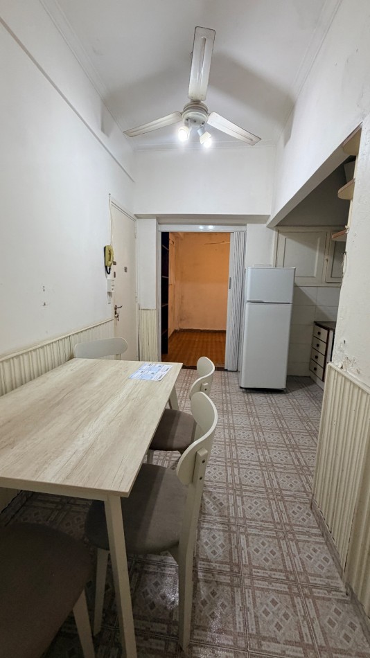 Departamento dos ambientes y medio 