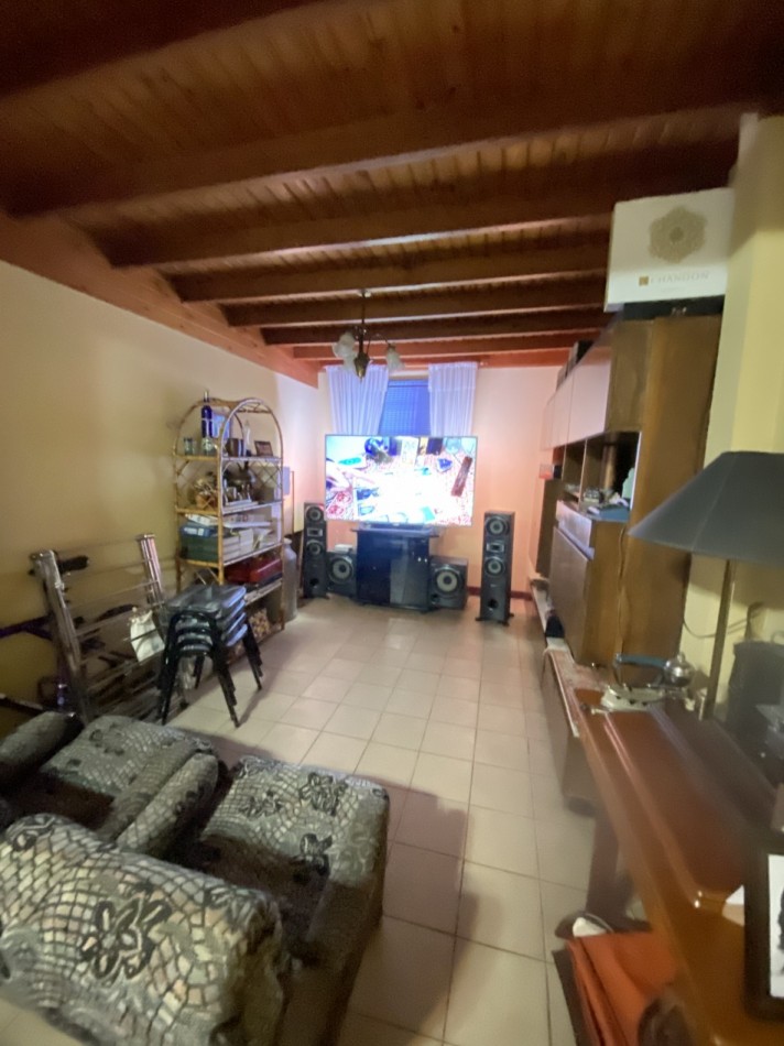 Venta dos casas en Block de dos y tres ambientes
