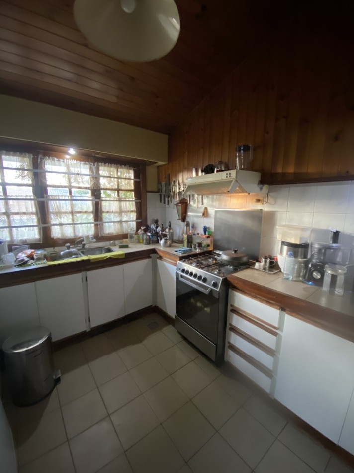 Venta dos casas en Block de dos y tres ambientes