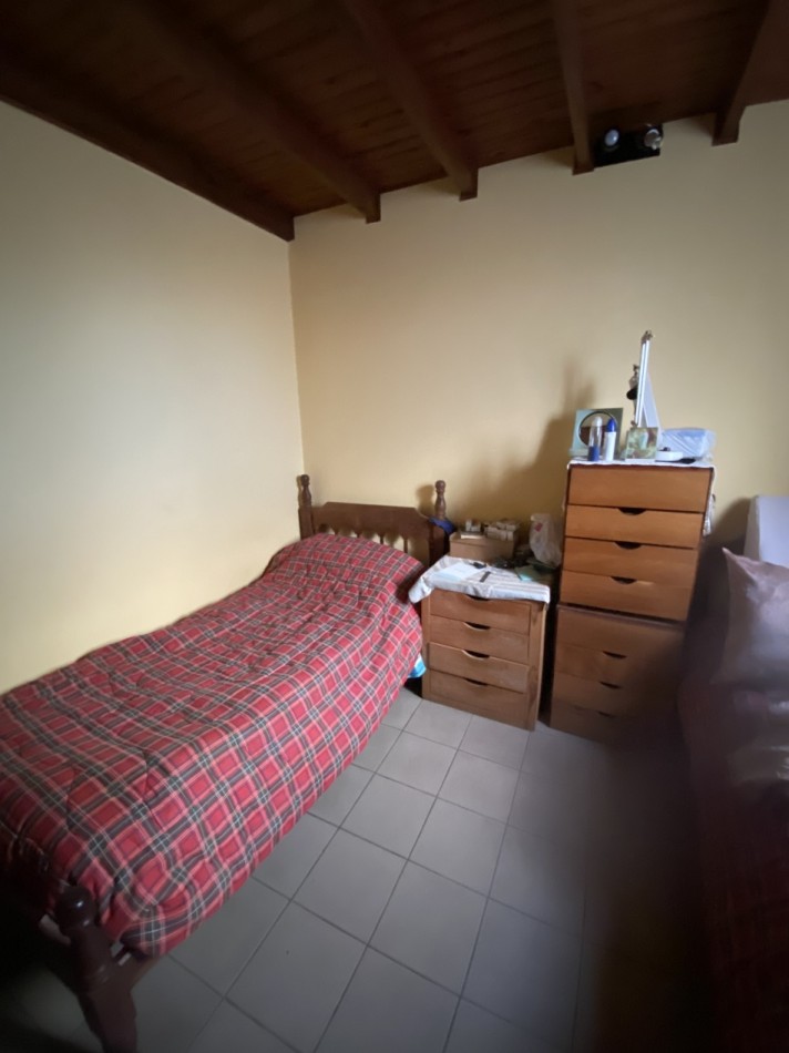 Venta dos casas en Block de dos y tres ambientes