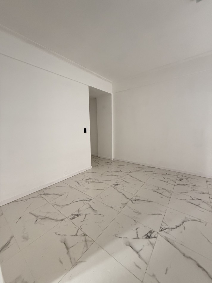 Departamento monoambiente a la calle