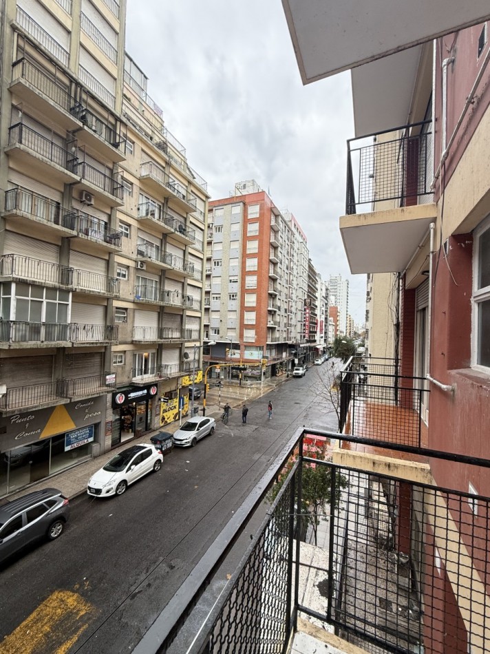 Departamento monoambiente a la calle