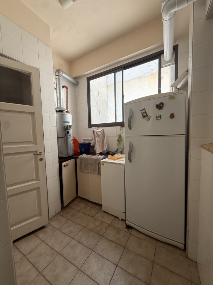 Departamento cuatro ambientes a la calle 