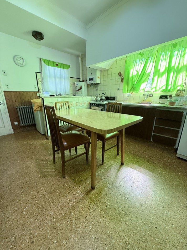 Casa en lote propio de tres ambientes 