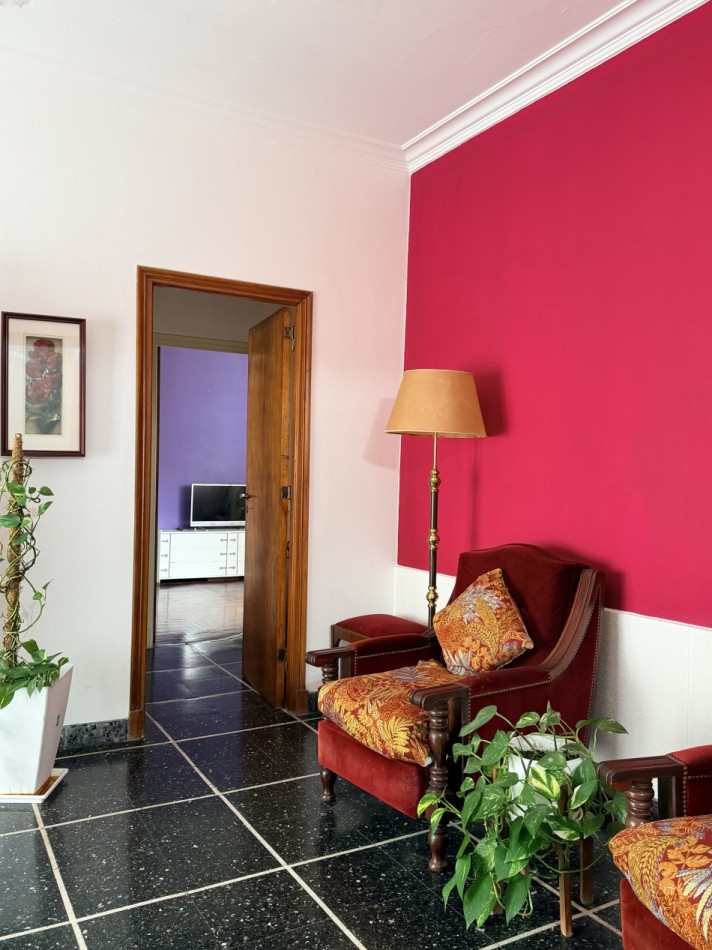 Venta PH tres ambientes por escalera 