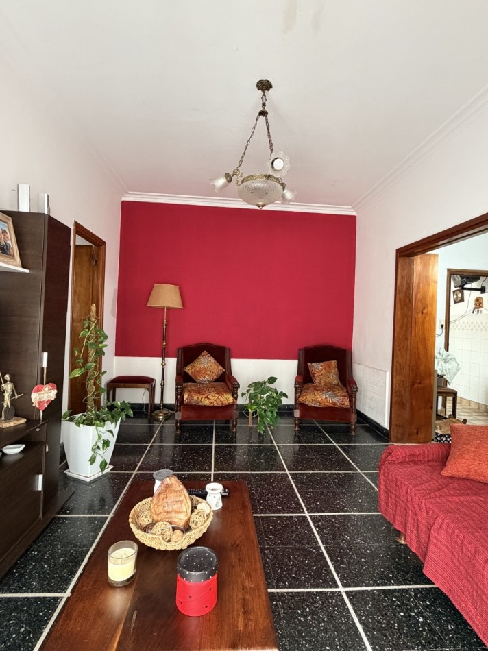 Venta PH tres ambientes por escalera 