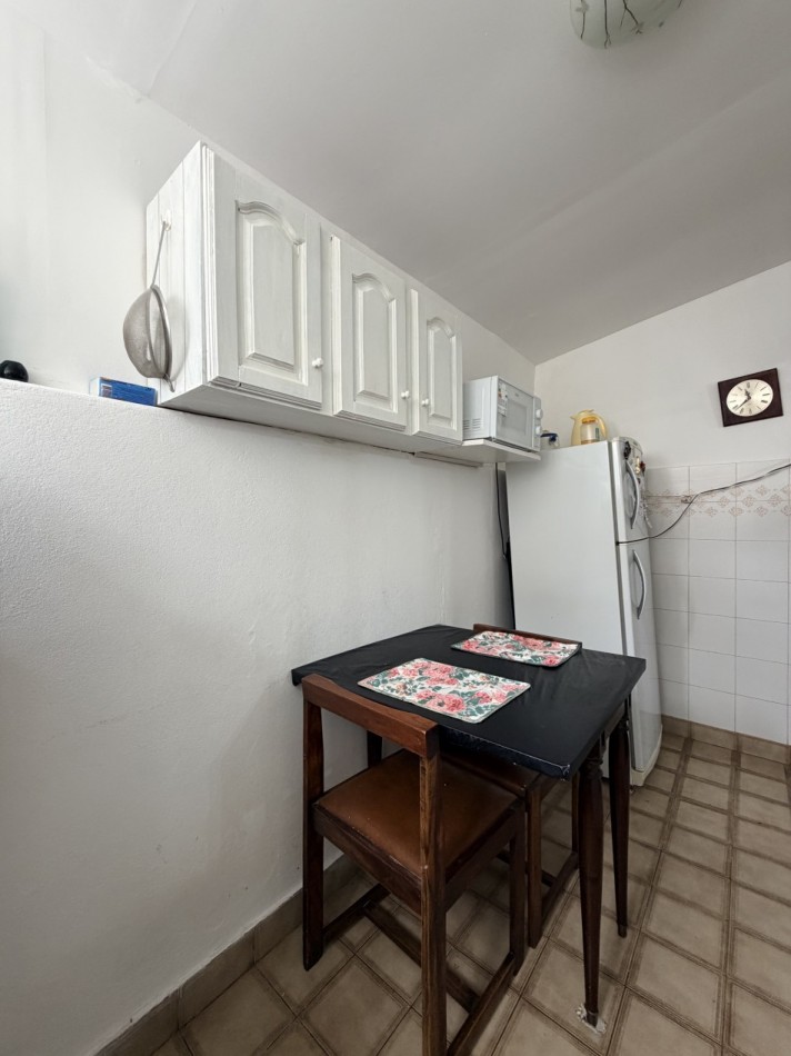 Venta PH tres ambientes por escalera 