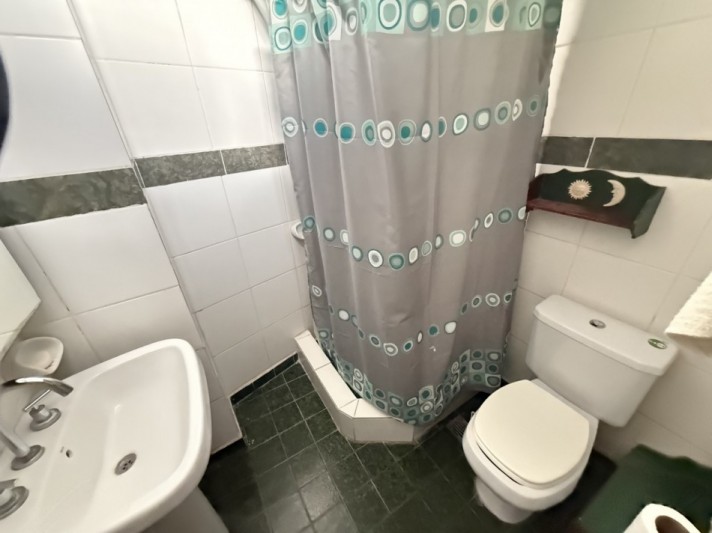 Casa en venta La Florida cinco ambientes 