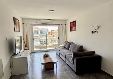 Departamento dos ambientes con cochera y quincha privado 