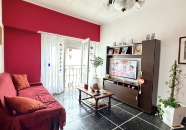 Venta PH tres ambientes por escalera 