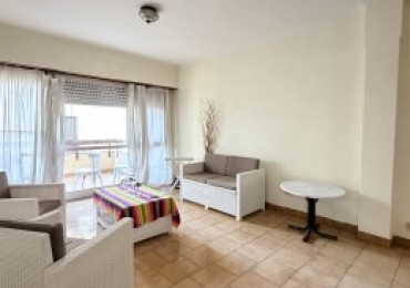 Departamento 4 ambientes para dependencias y cochera 